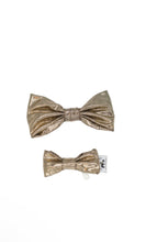 Load image into Gallery viewer, Gold Champagne Bow tie
