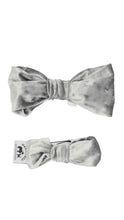 Load image into Gallery viewer, Velvet Silver Bow Tie
