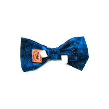 Load image into Gallery viewer, Swirl Azule Gold Bow Tie
